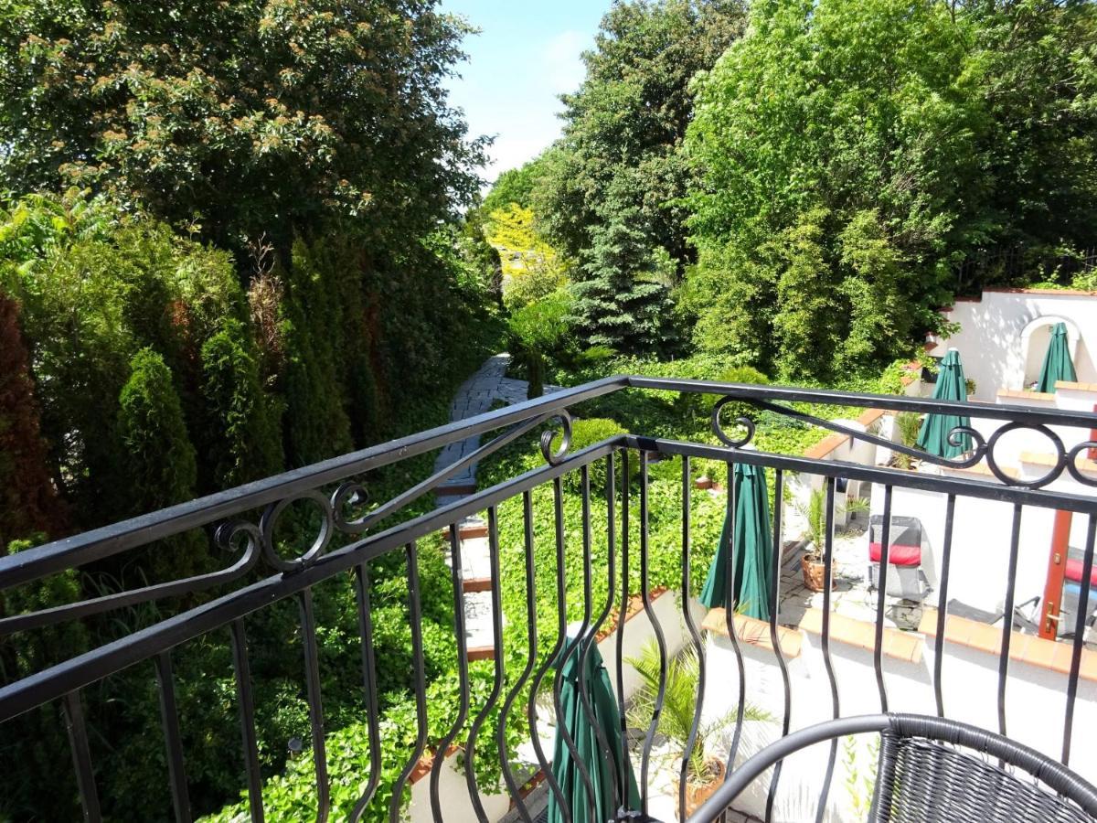 Laegenhet Thujan, Solrosen I Simrishamn-Oesterlen Dış mekan fotoğraf