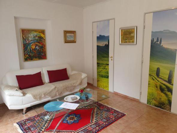 Laegenhet Thujan, Solrosen I Simrishamn-Oesterlen Dış mekan fotoğraf